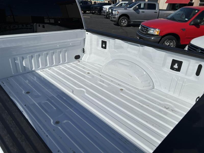 Ford F-250SD photo 21