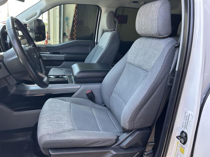 Ford F-150 XLT SuperCrew 4WD 2023