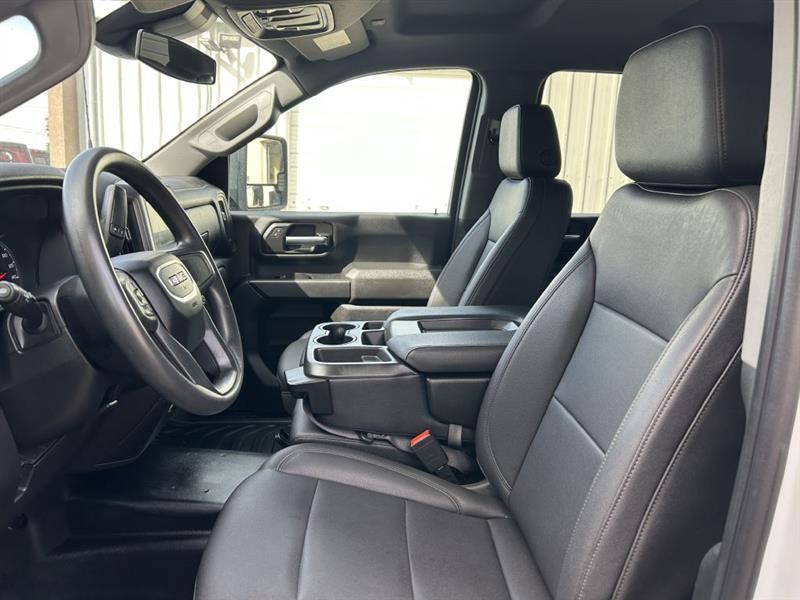 GMC Sierra photo 3