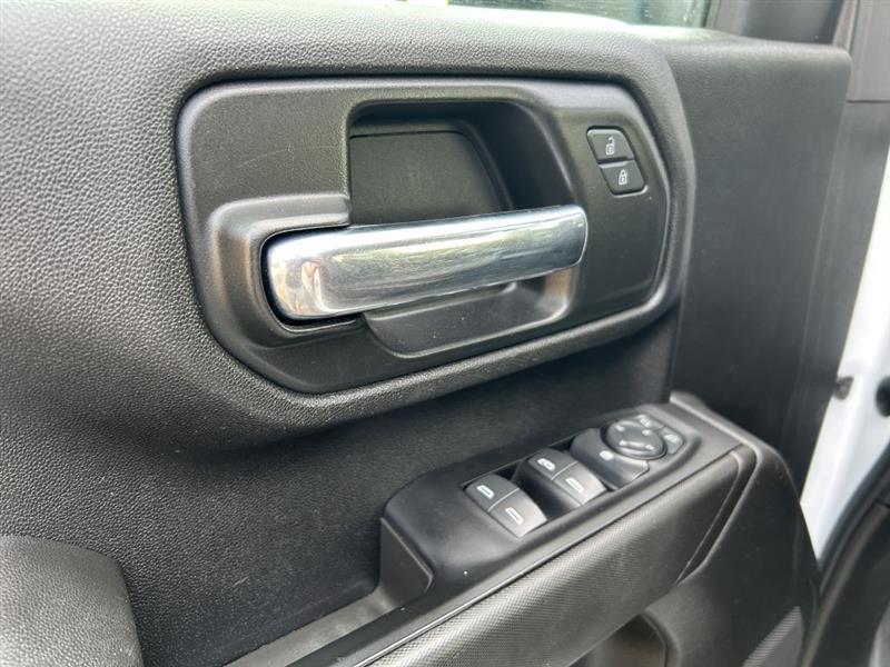 GMC Sierra photo 7
