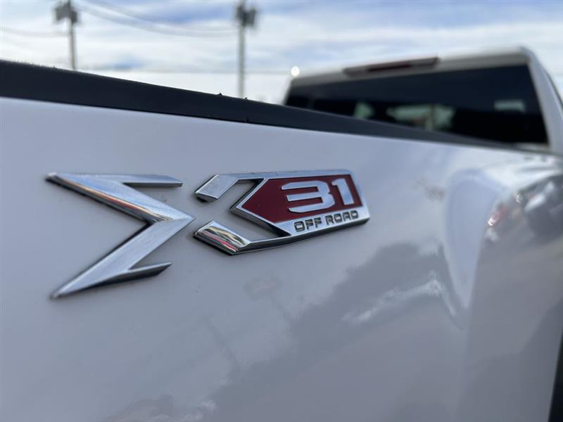GMC Sierra photo 20
