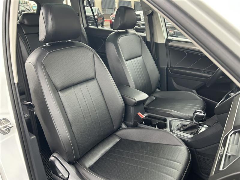 Volkswagen Tiguan photo 18