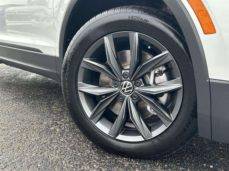 Volkswagen Tiguan photo 23