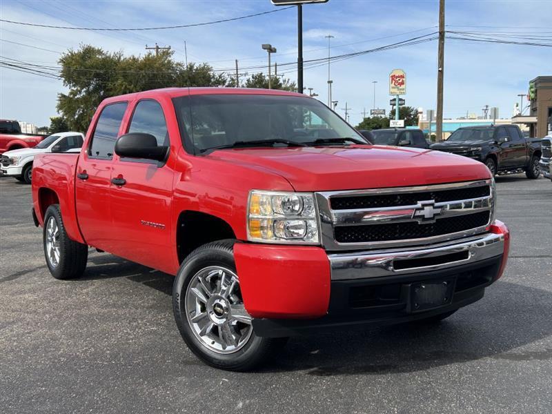 Chevrolet Silverado photo 2