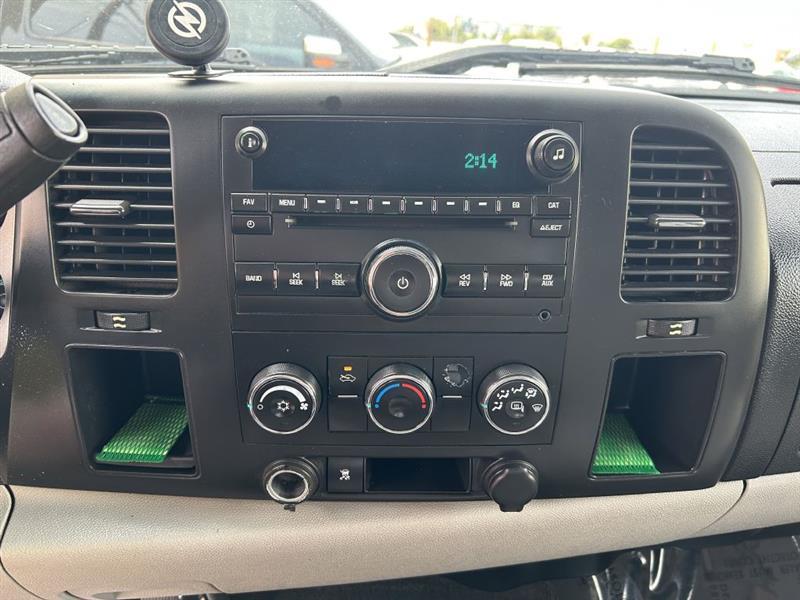Chevrolet Silverado photo 7