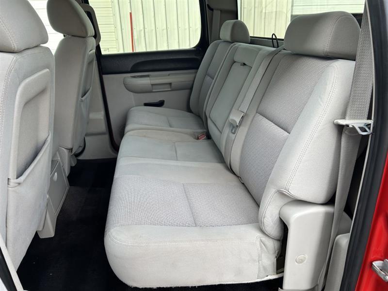 Chevrolet Silverado photo 9