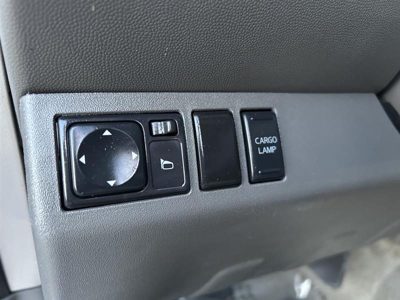 Nissan Frontier photo 4