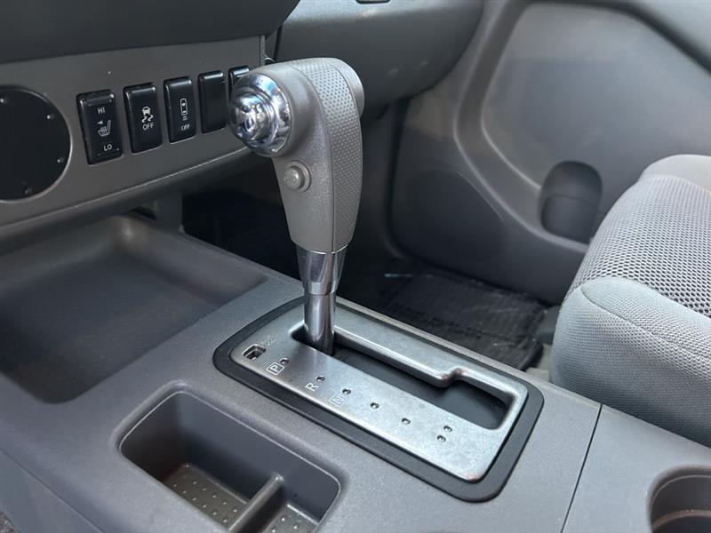 Nissan Frontier photo 6