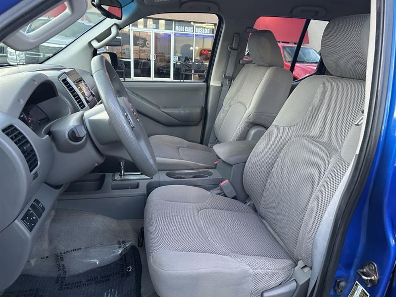 Nissan Frontier photo 9