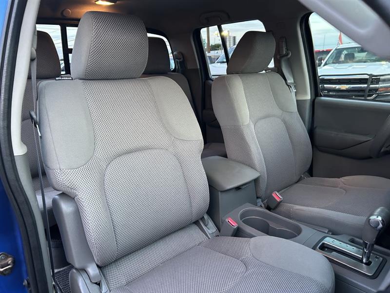 Nissan Frontier photo 13