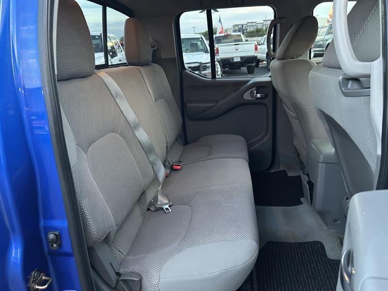 Nissan Frontier photo 14