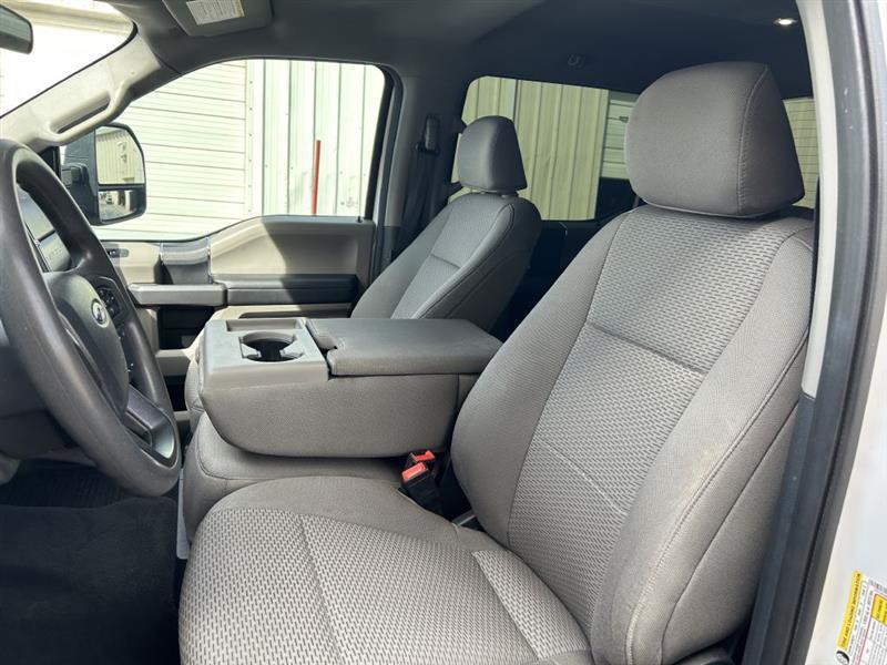 Ford F-250 SD XLT Crew Cab 4WD 2022