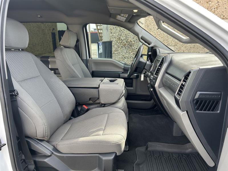 Ford F-250 SD XLT Crew Cab 4WD 2022