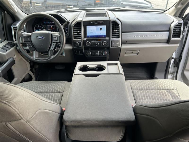 Ford F-250 SD XLT Crew Cab 4WD 2022