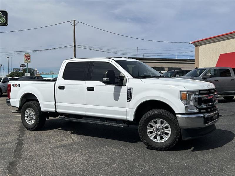 Ford F-250 SD XLT Crew Cab 4WD 2022