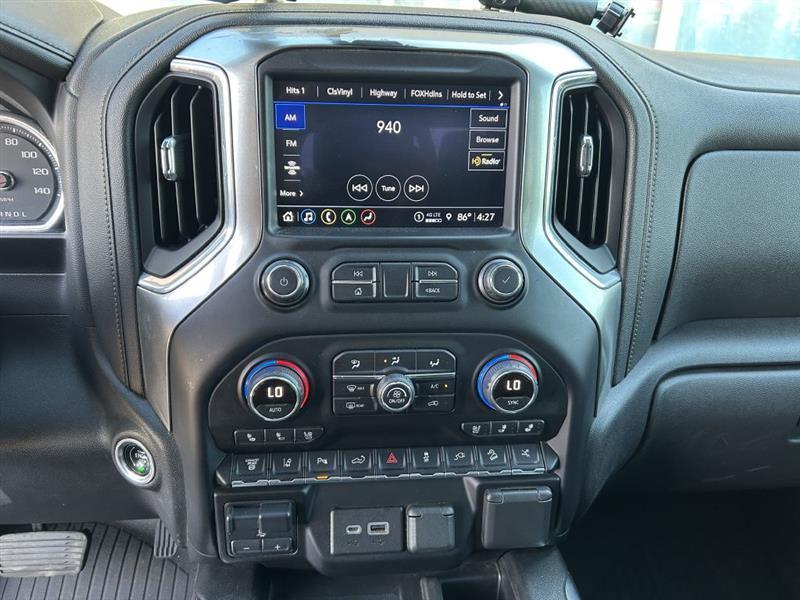 Chevrolet Silverado photo 7