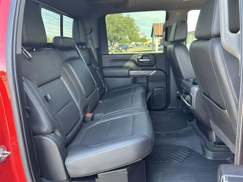 Chevrolet Silverado photo 17