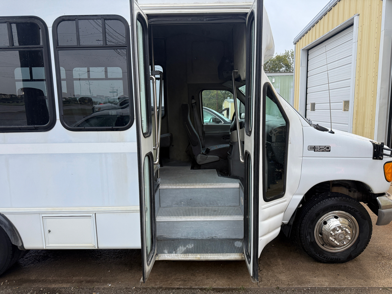 Ford Econoline E-350 Super Duty 2003 Ford Econoline E-350 Super Duty 2003