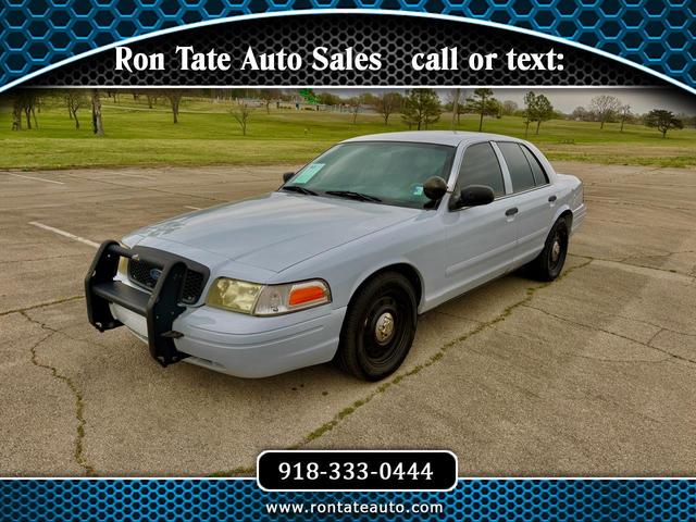 Gray 2007 Ford Crown Victoria Police Interceptor Sedan Rear-Wheel Drive Automatic