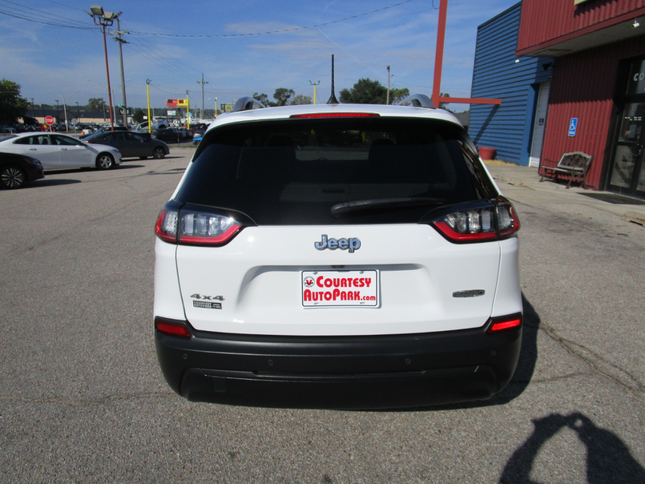 2021 Jeep Cherokee Latitude photo 3