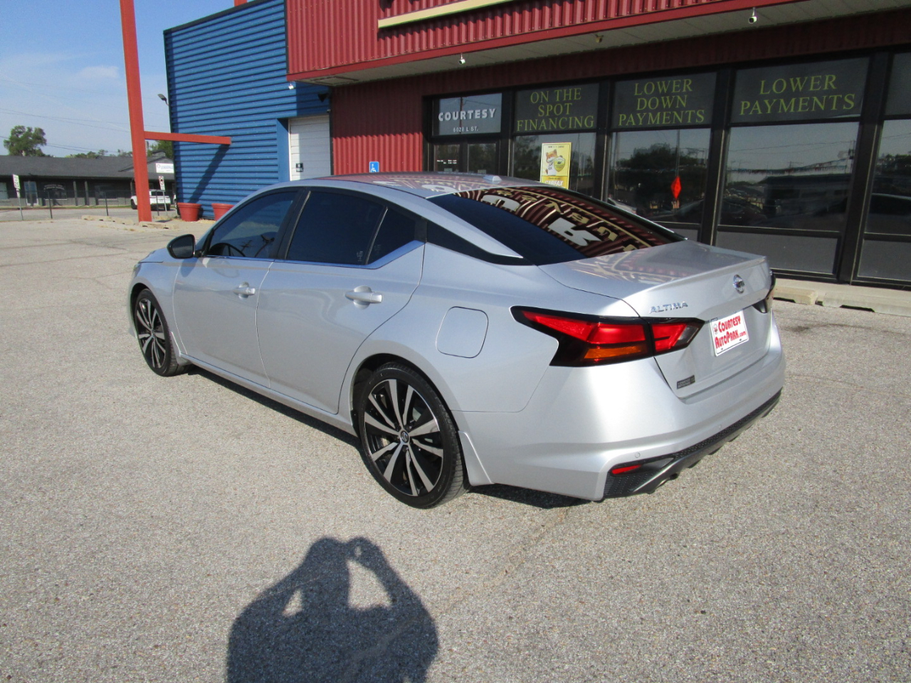 2020 Nissan Altima 2.5 SR photo 7