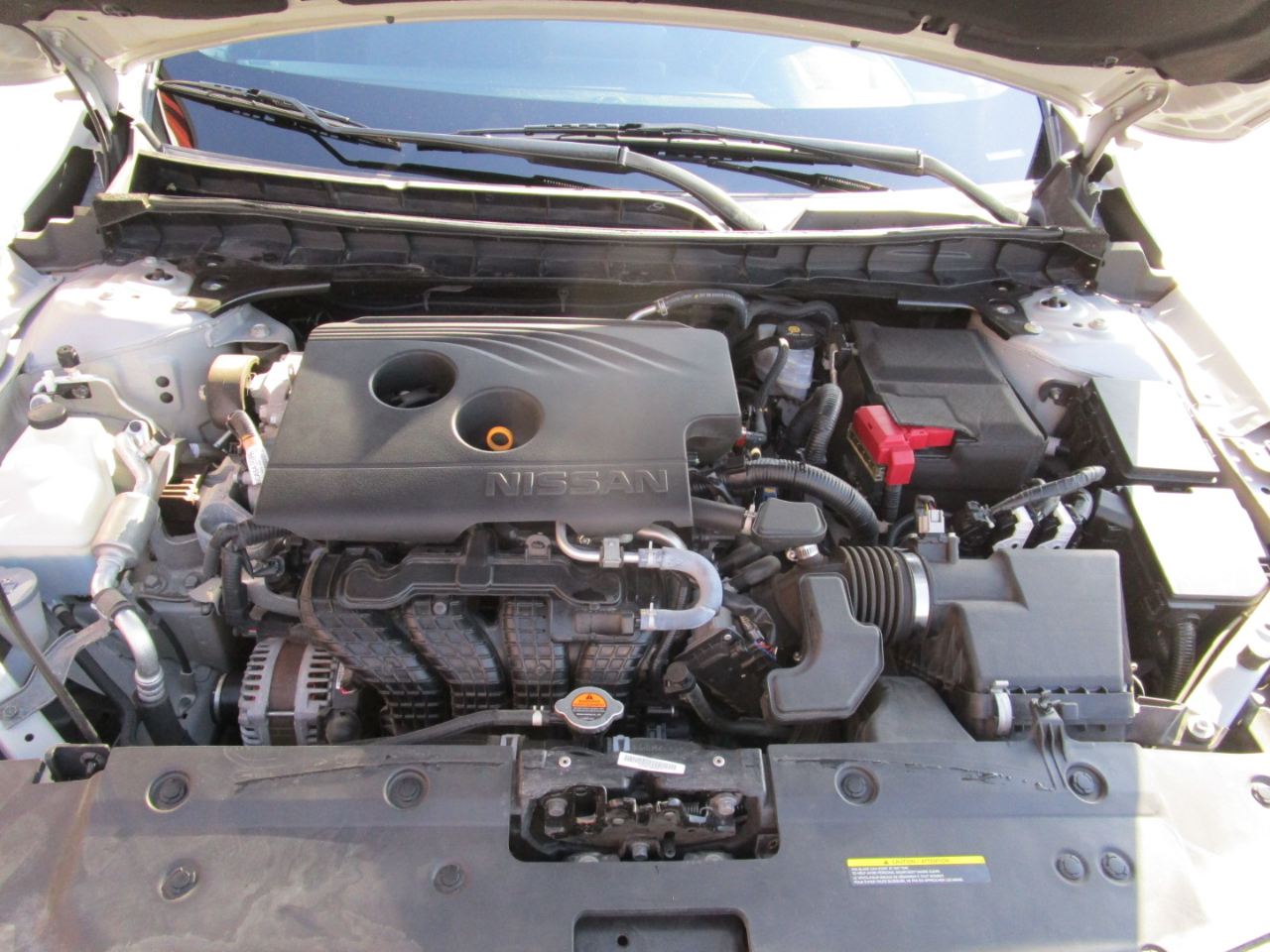 2020 Nissan Altima 2.5 SR photo 9