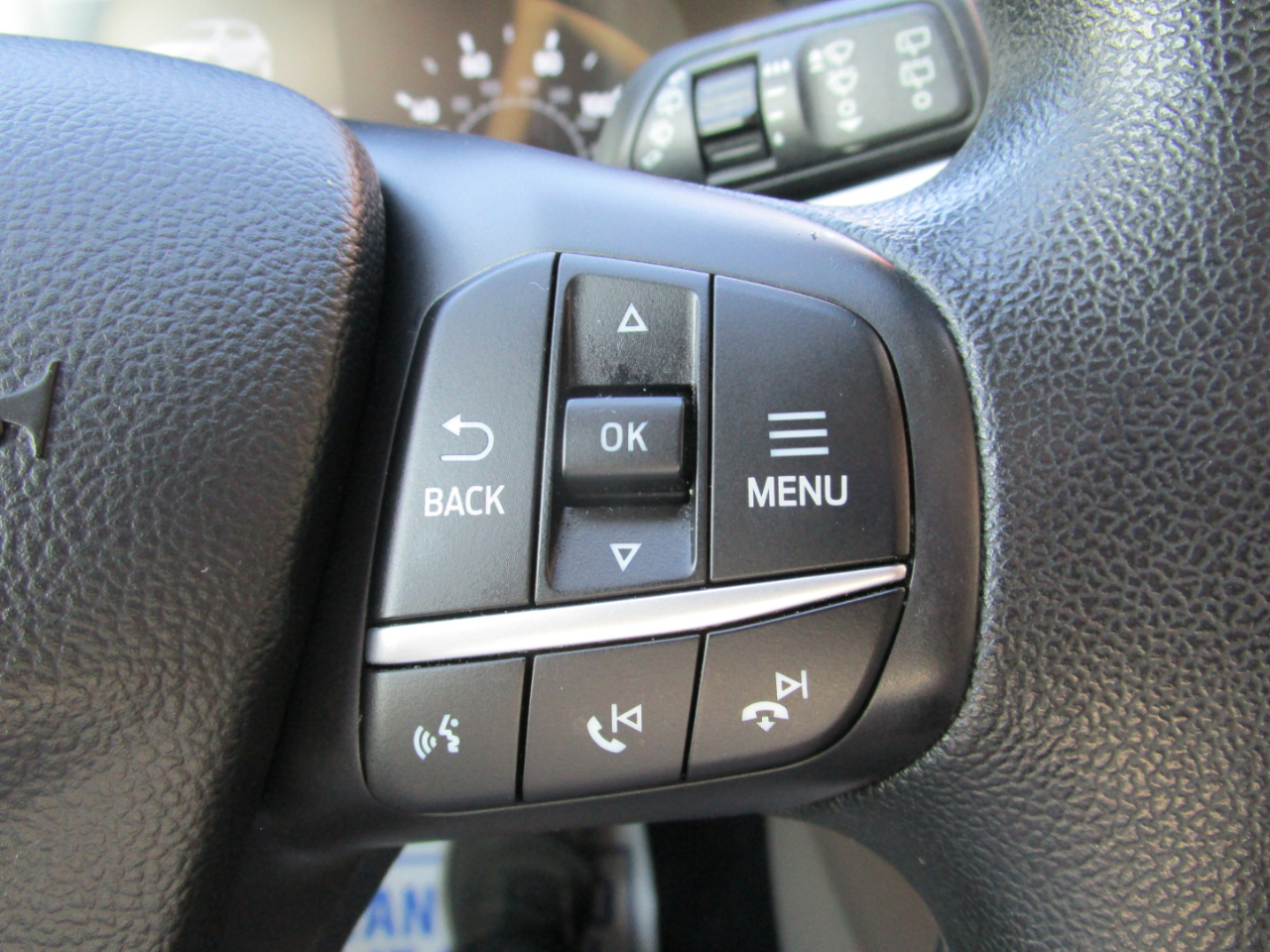 2020 Ford Escape SE photo 27
