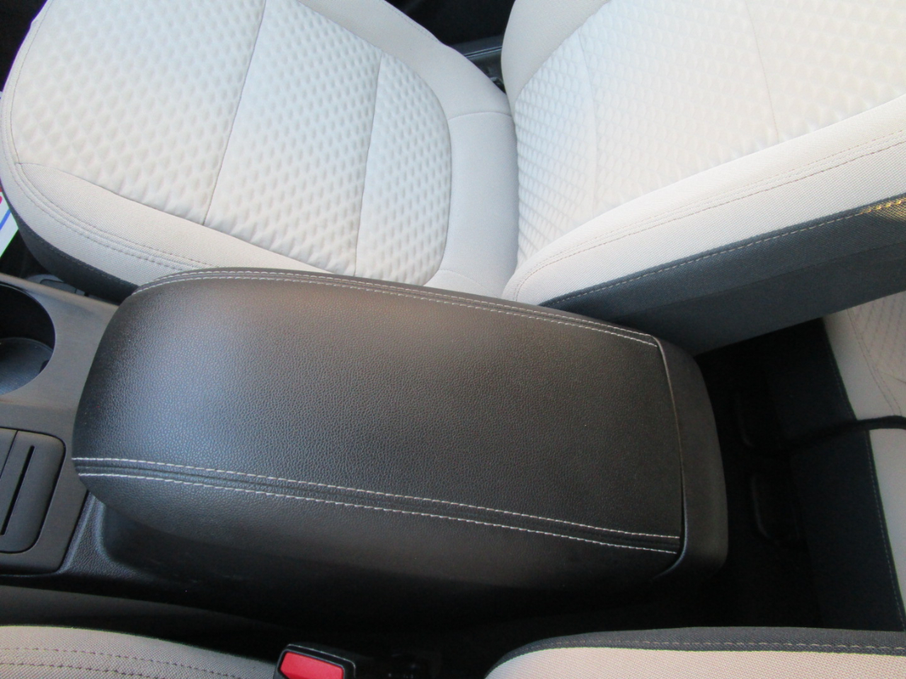 2020 Ford Escape SE photo 41