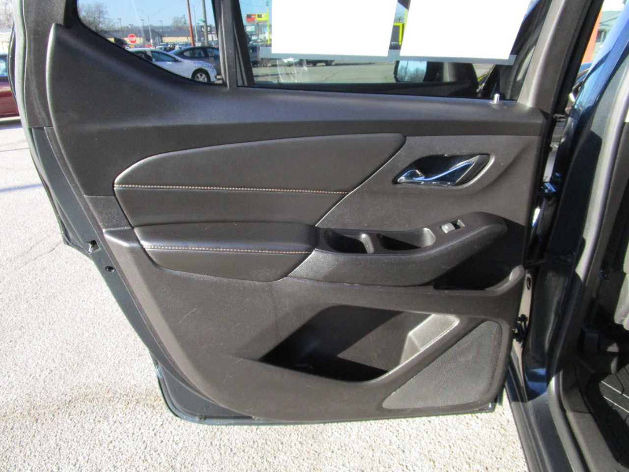 Chevrolet Traverse AWD 4dr LT Cloth w/1LT 2018