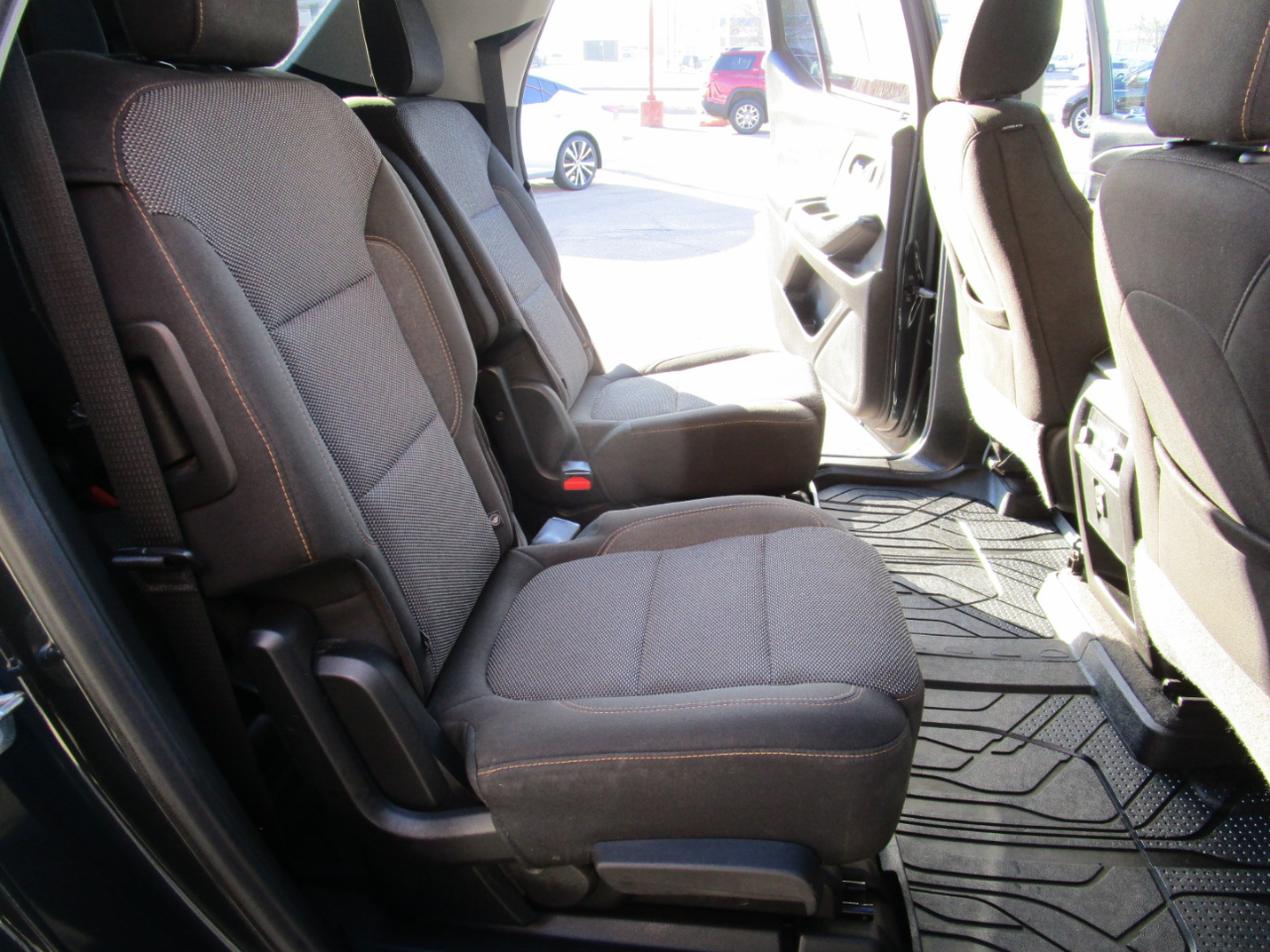 Chevrolet Traverse AWD 4dr LT Cloth w/1LT 2018