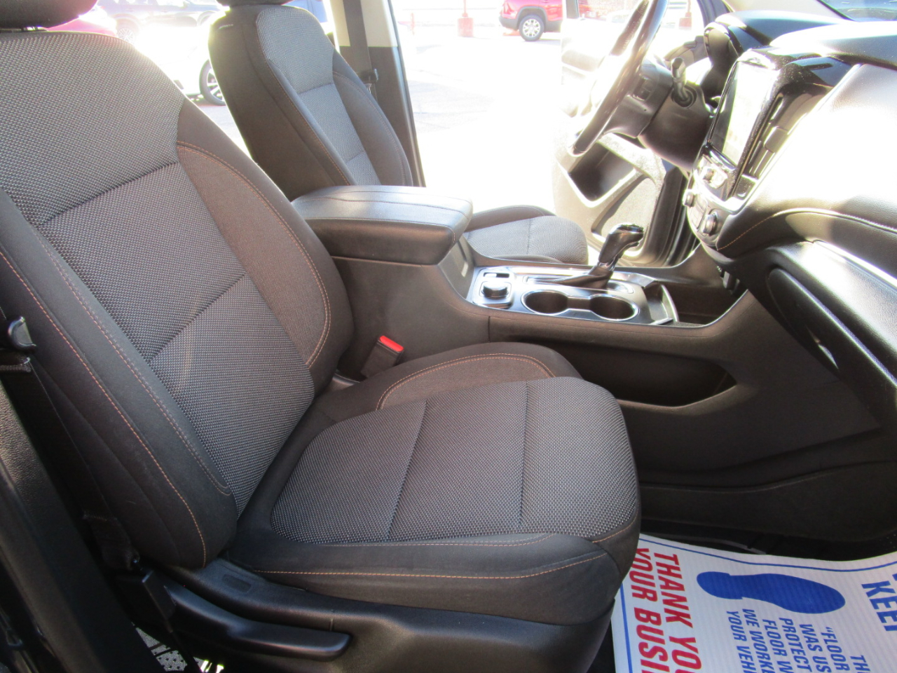 Chevrolet Traverse AWD 4dr LT Cloth w/1LT 2018