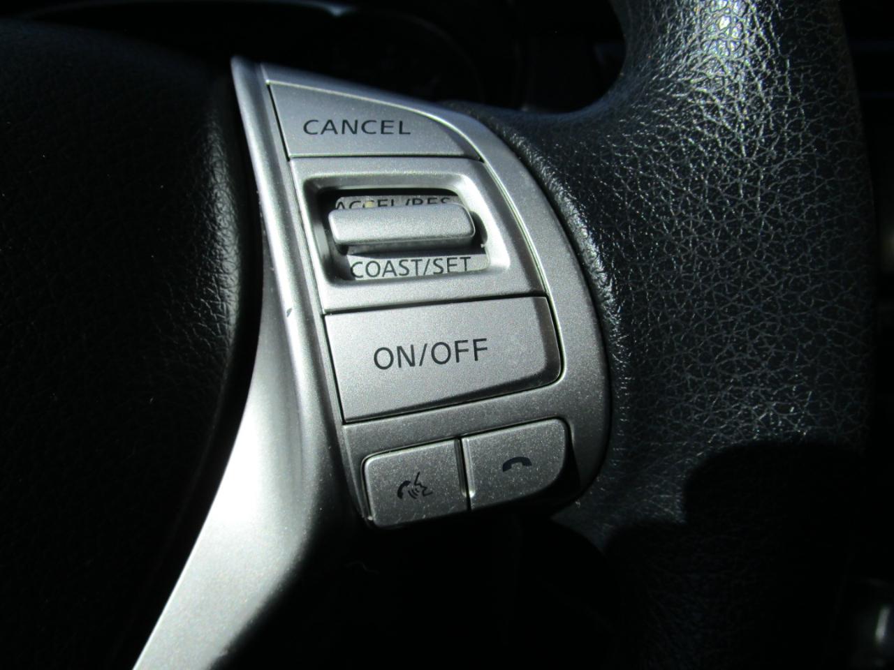 Nissan Rogue AWD 4dr SV 2016