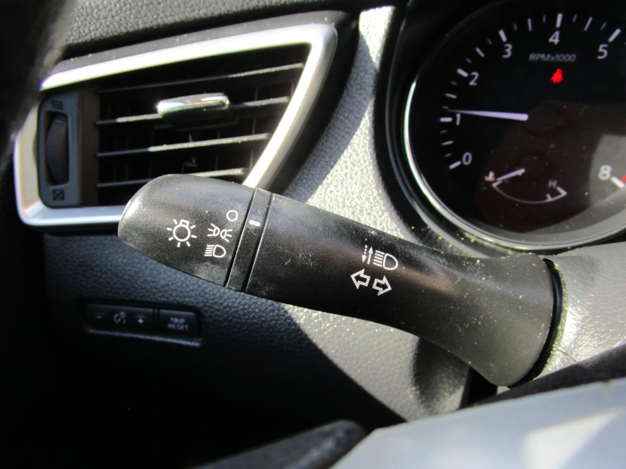 Nissan Rogue AWD 4dr SV 2016