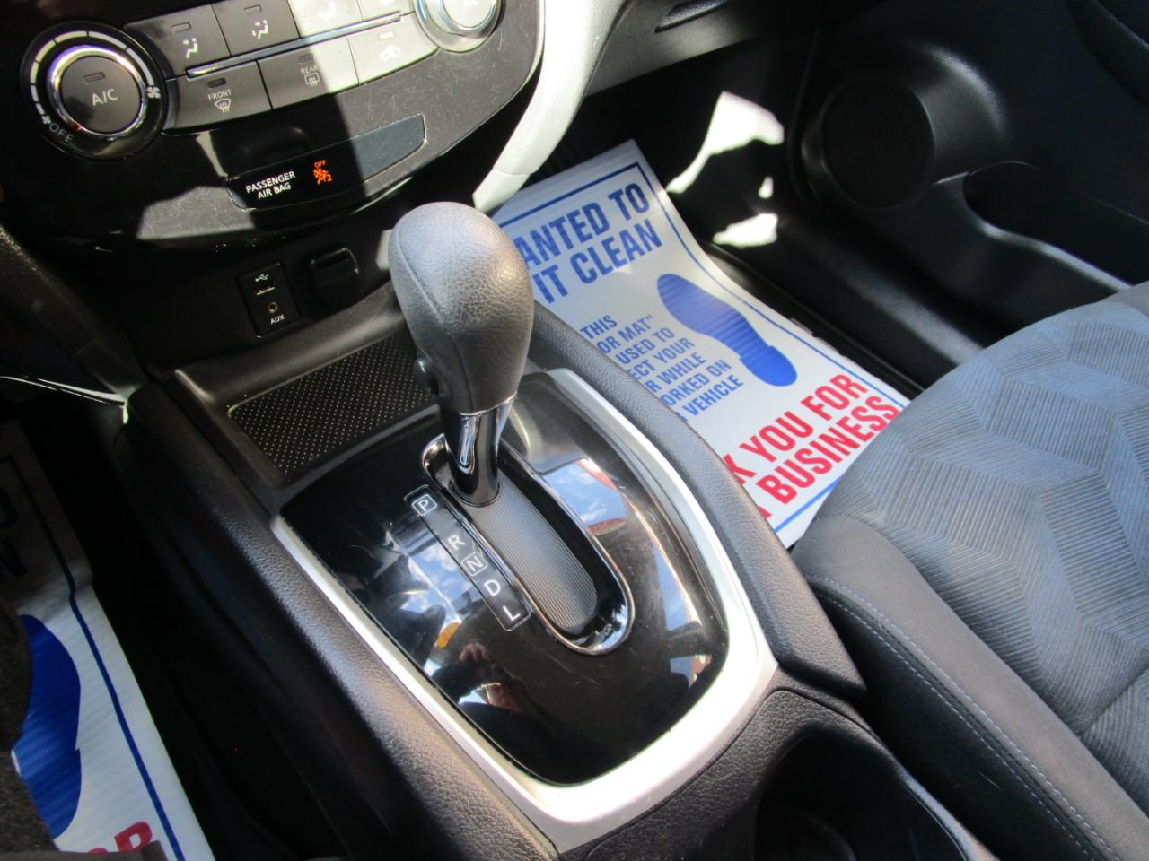 Nissan Rogue AWD 4dr SV 2016