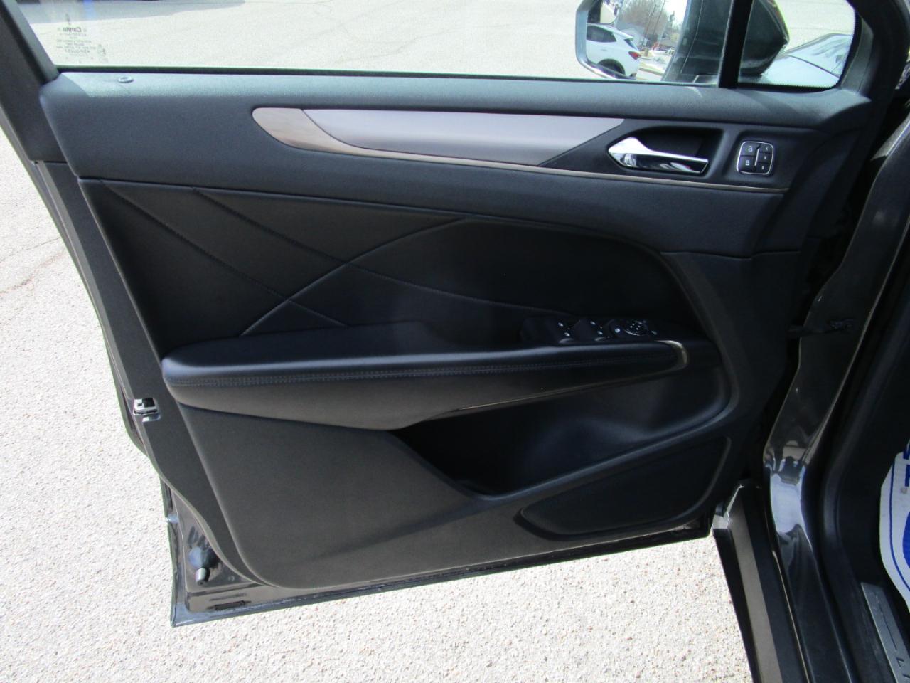 Lincoln MKC Standard AWD 2019