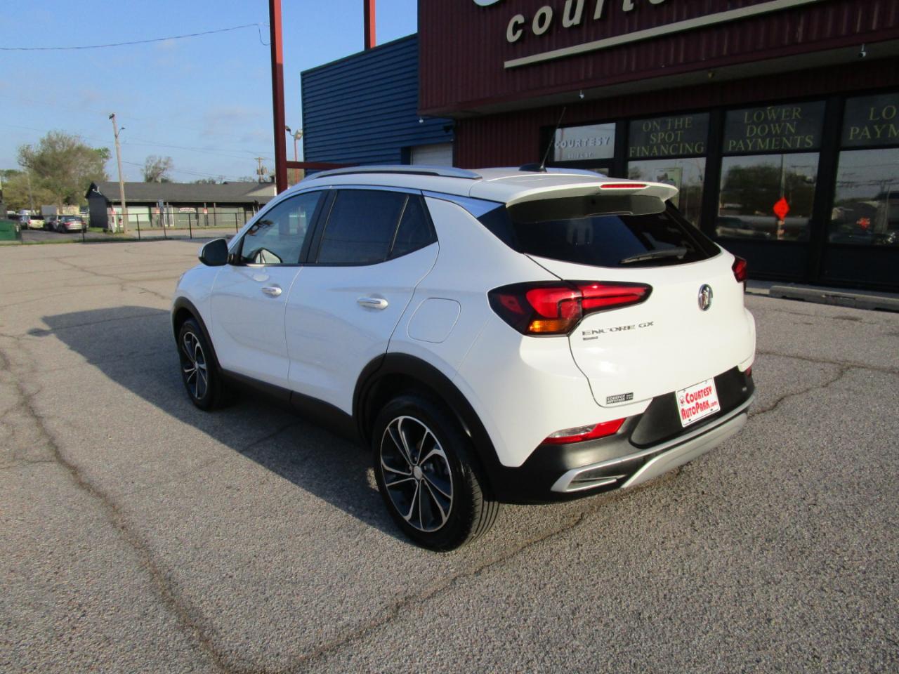 Buick Encore GX AWD 4dr Select 2023