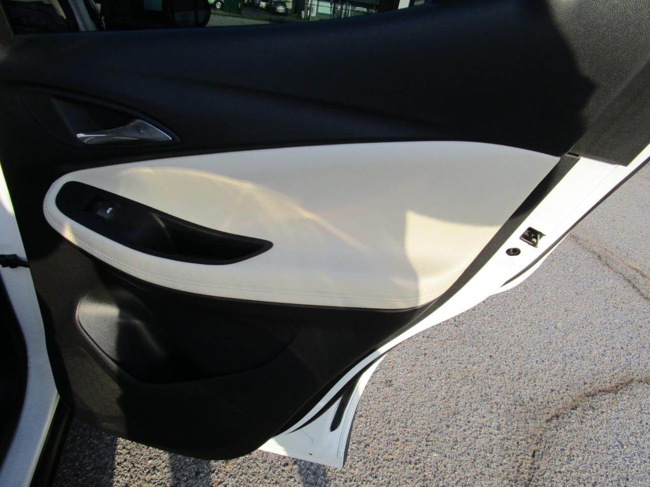 Buick Encore GX AWD 4dr Select 2023