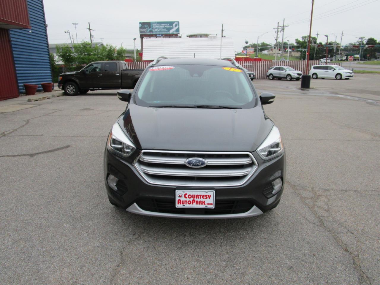 Ford Escape Titanium 4WD 2017