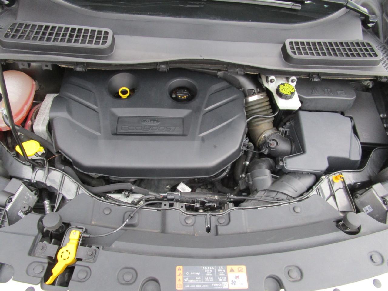 Ford Escape Titanium 4WD 2017