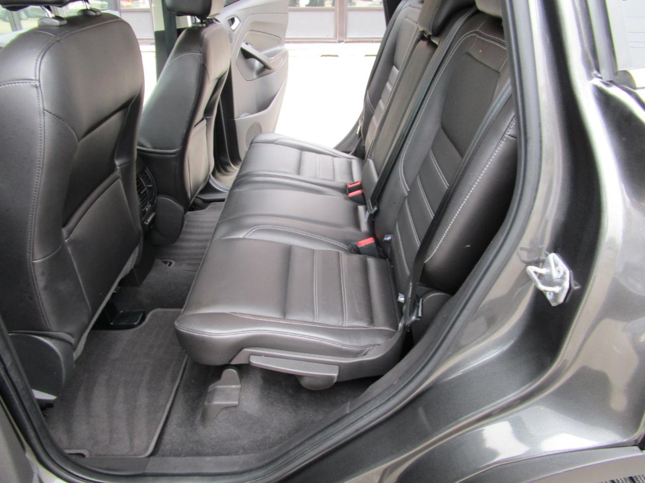 Ford Escape Titanium 4WD 2017