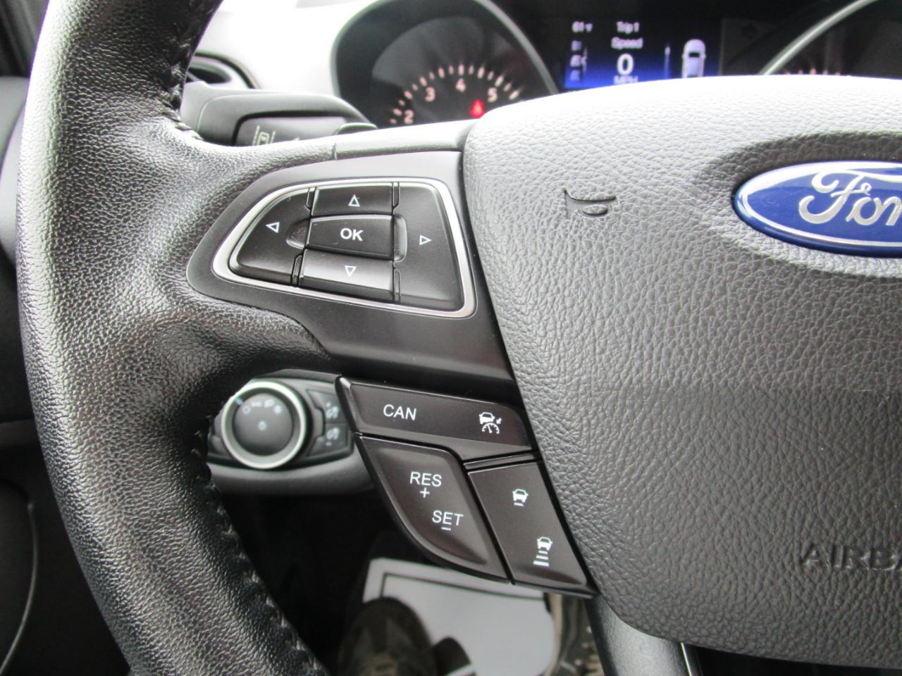 Ford Escape Titanium 4WD 2017