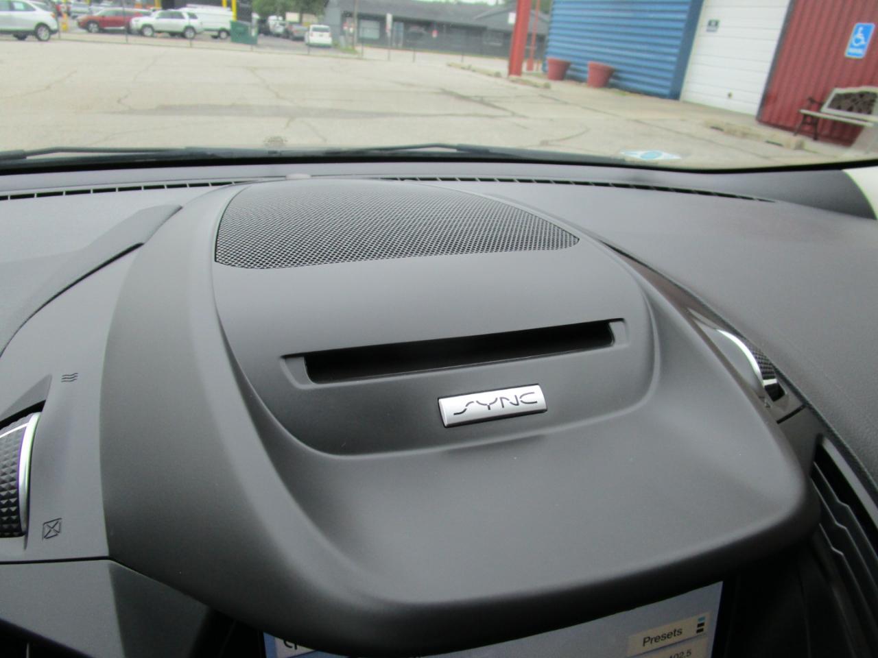 Ford Escape Titanium 4WD 2017