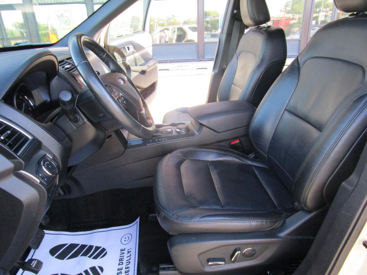 Ford Explorer XLT 4WD 2018