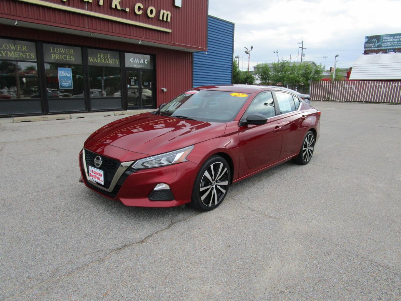 Nissan Altima 2.5 SR Sedan 2022