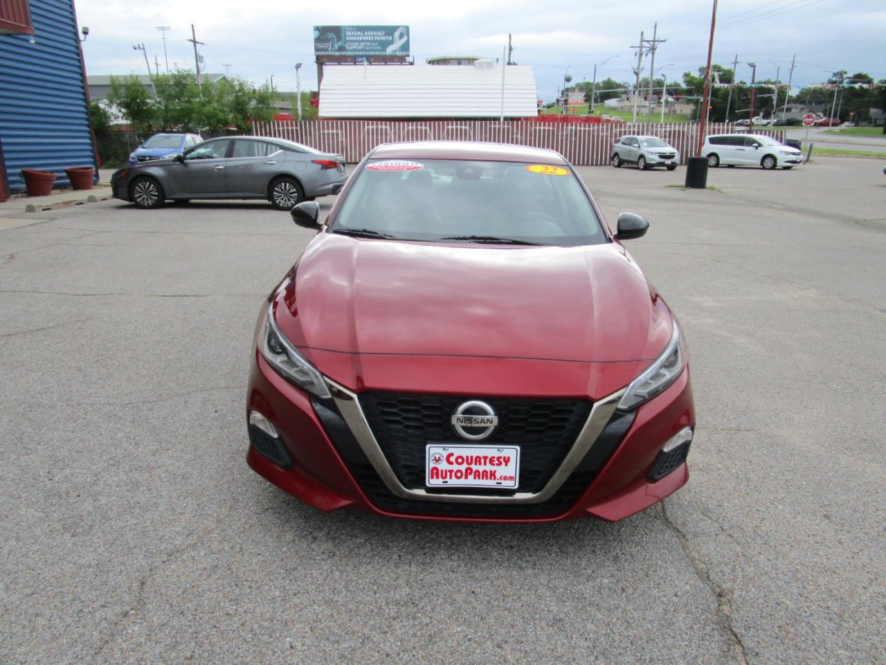 Nissan Altima 2.5 SR Sedan 2022