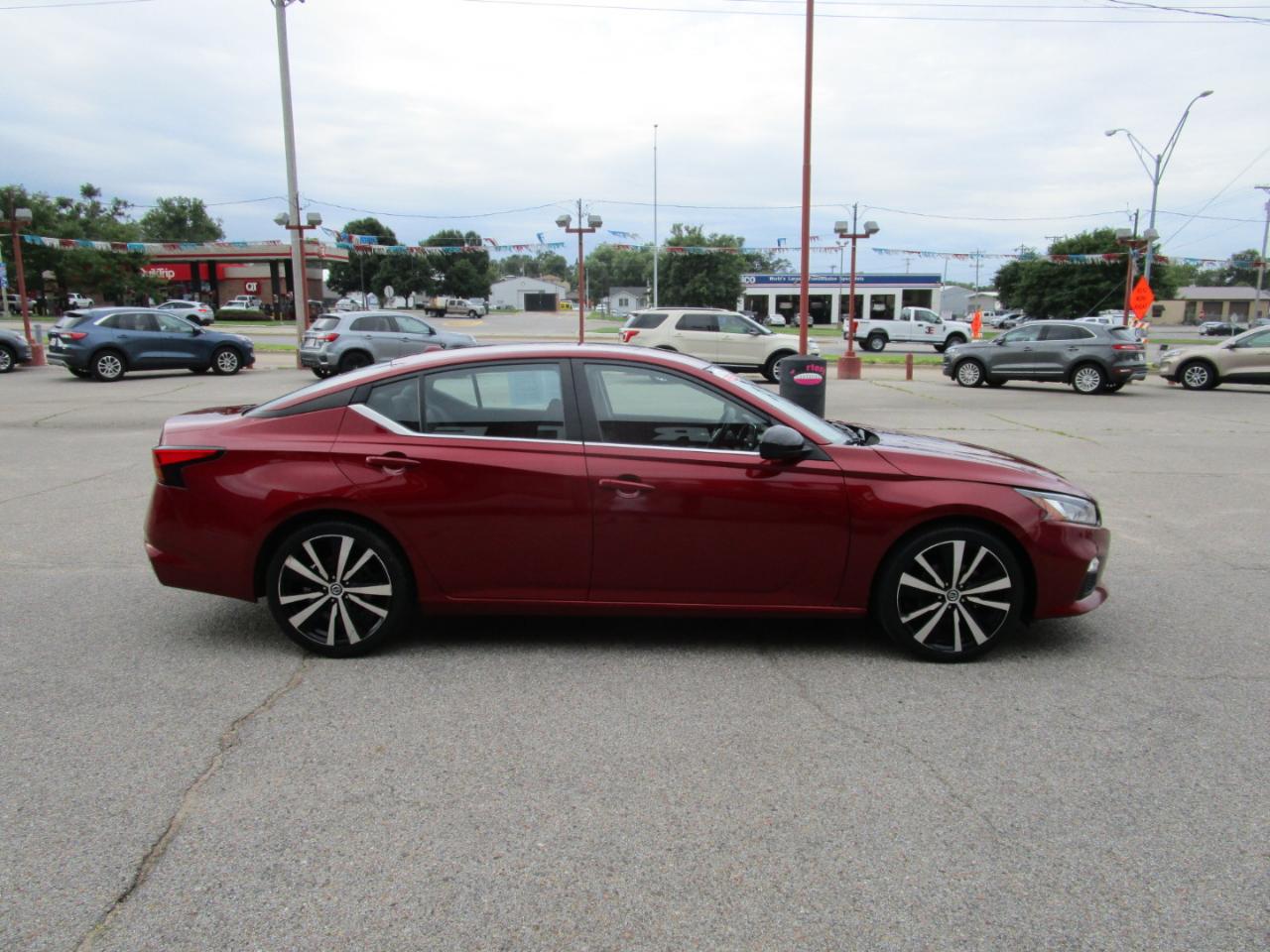 Nissan Altima 2.5 SR Sedan 2022