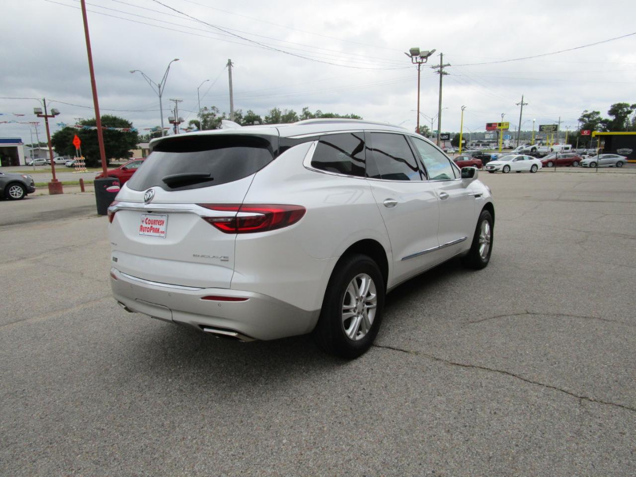 Buick Enclave AWD 4dr Essence 2018