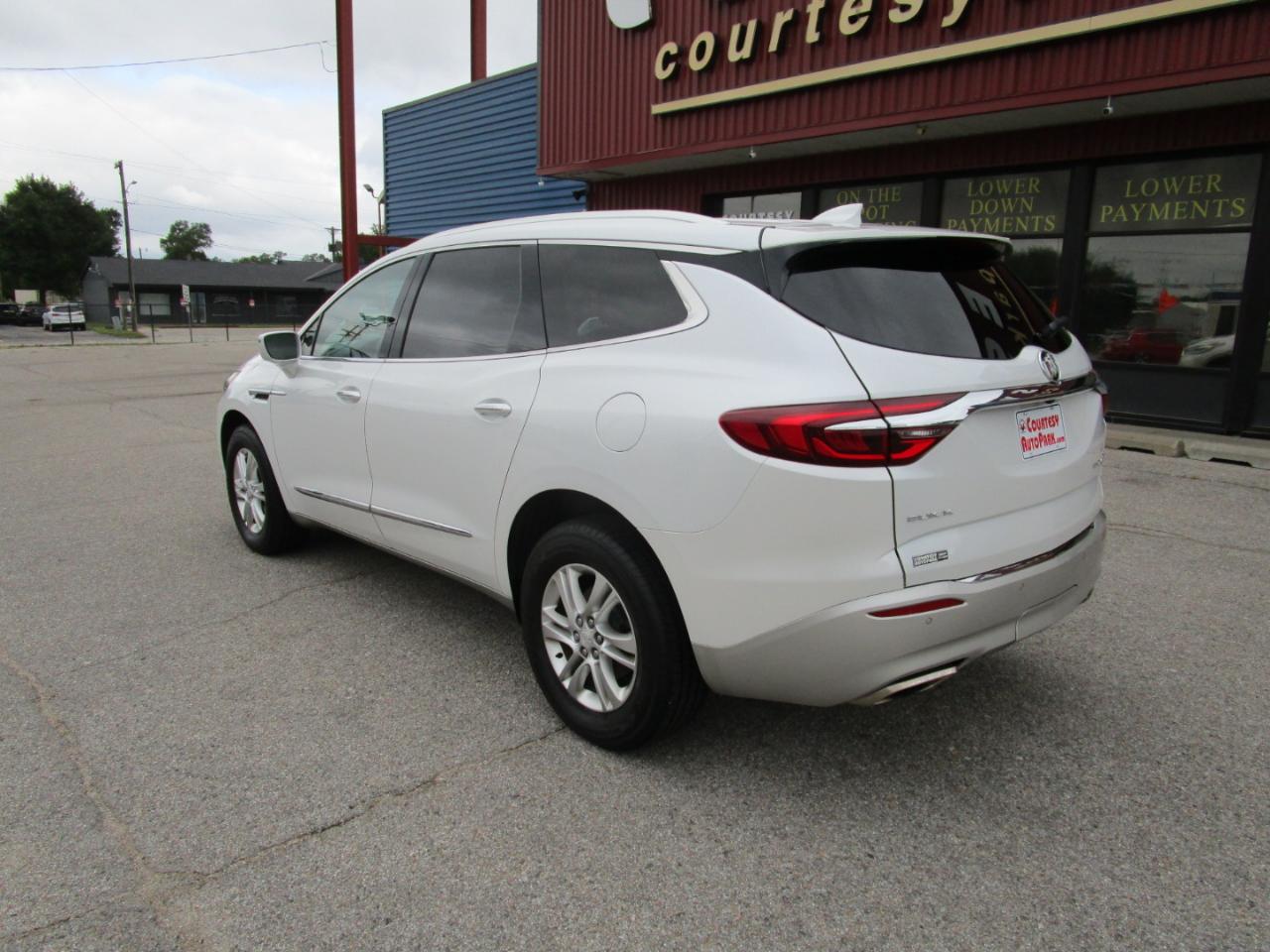 Buick Enclave AWD 4dr Essence 2018