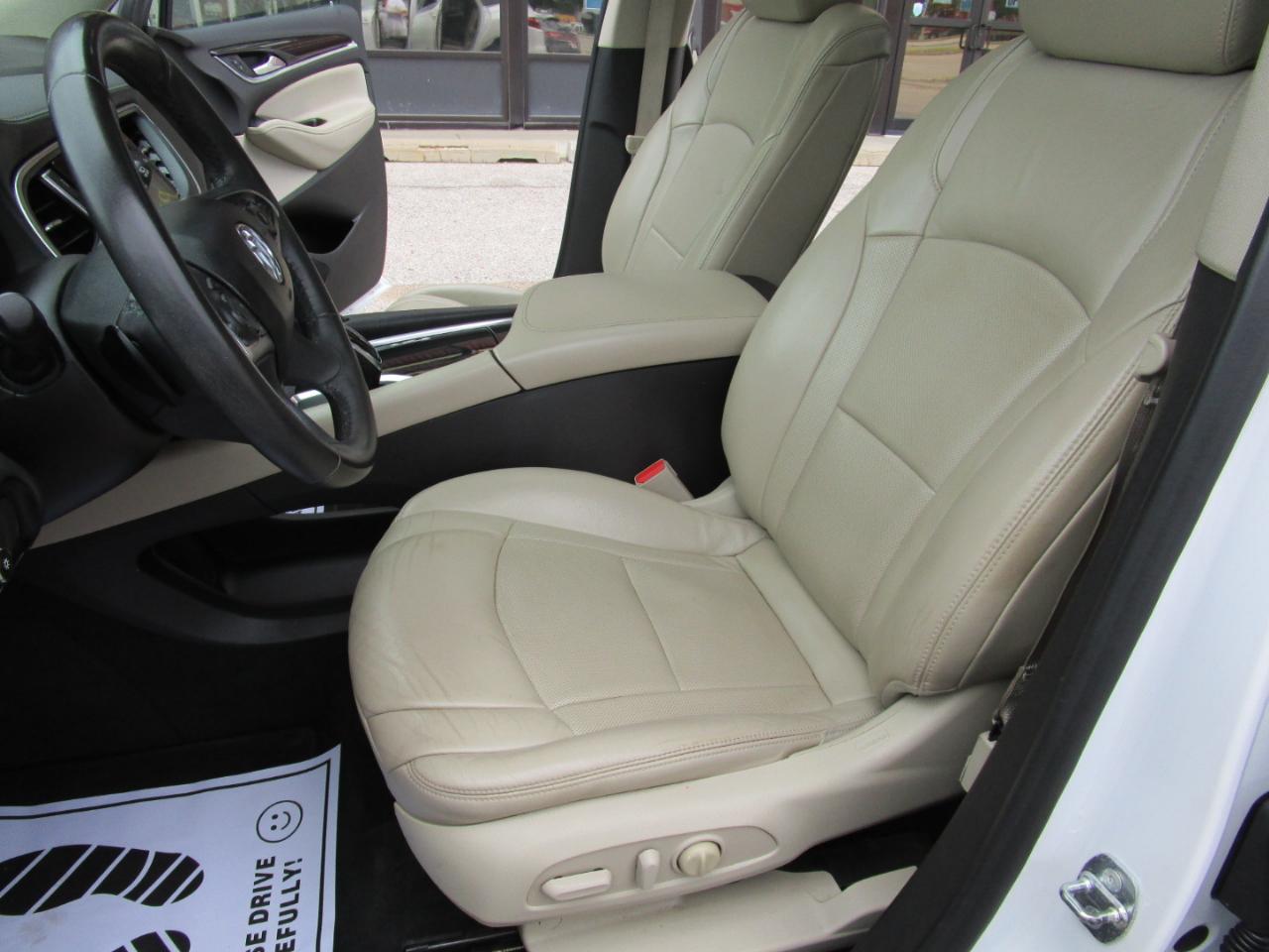 Buick Enclave AWD 4dr Essence 2018