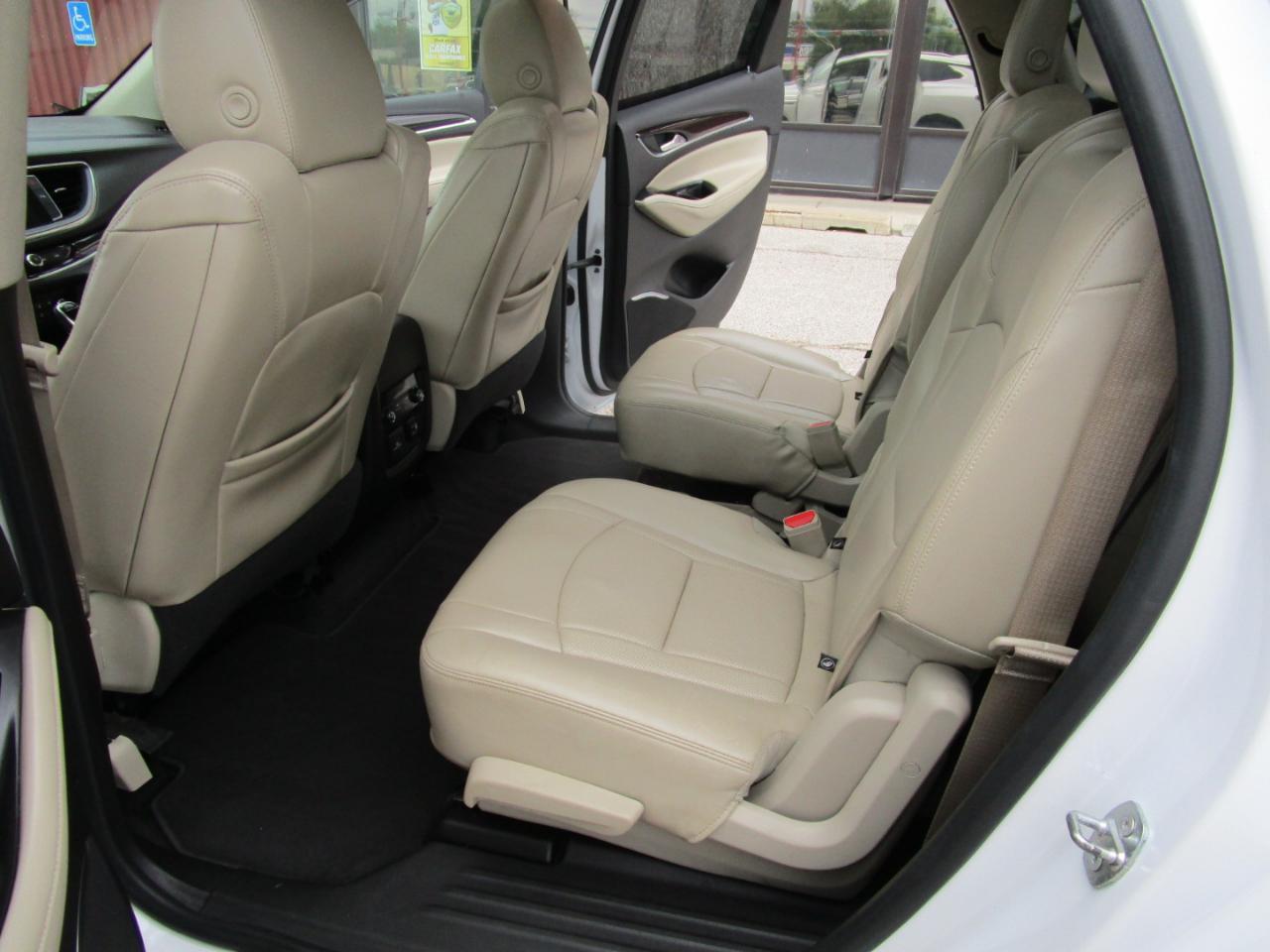 Buick Enclave AWD 4dr Essence 2018